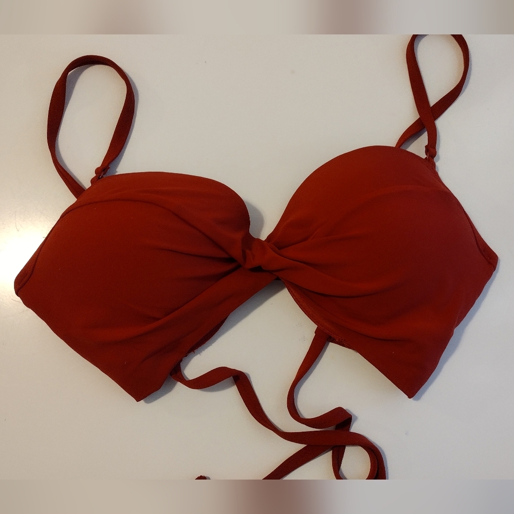 🆕 Robin Piccone swim top